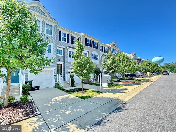 43761 Winterberry Way, California, MD 20619