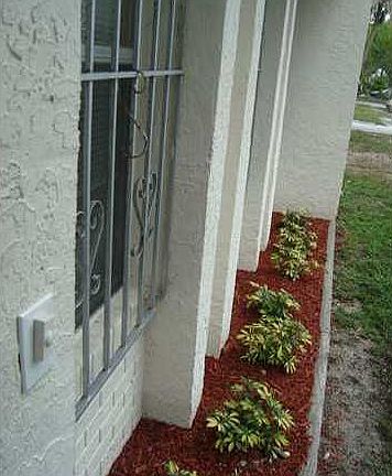 2nd image of 920 B Southwest Ave #80