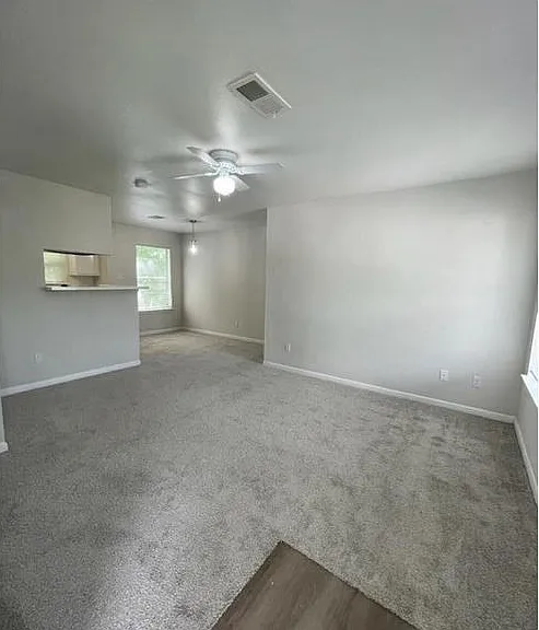 Grand Oaks Apartments — Photo 3