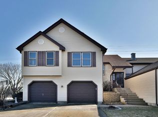 451 Thorndale Ct, Buffalo Grove, IL
