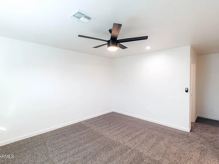 1619 S 15th Ave — Photo 29