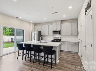 1224 Harland St, Charlotte, NC 28216