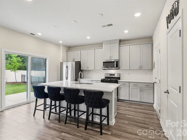1224 Harland St, Charlotte, NC 28216