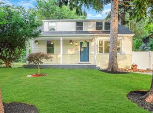 40 Horton Dr, Huntington Station, NY 11746