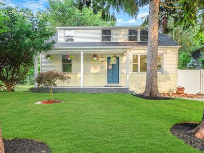 40 Horton Drive, Huntington Station, NY, 11746