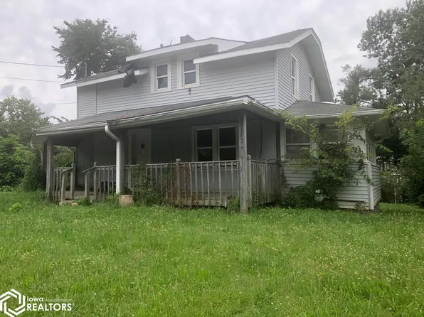 512 S 18th St, Centerville, IA 52544