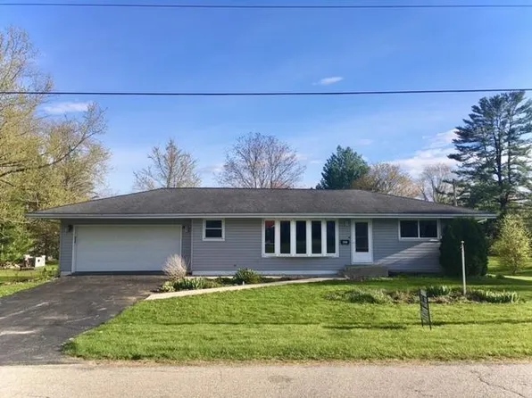 601 E Elm St, Durand, IL 61024