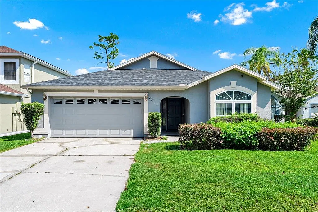 3 bed, 2.0 bath, 1669 sqft, $3,400 — Photo 1