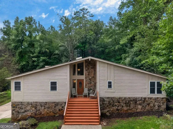 6715 Live Oak Ln, Douglasville, GA 30135