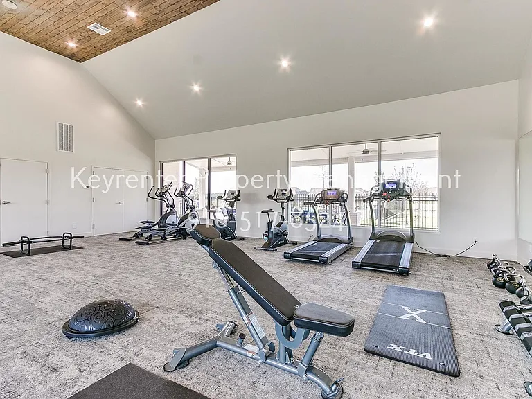12461 S Lakewood Ave — Photo 38
