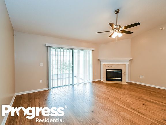 4th image of 2744 Cross Creek Dr
