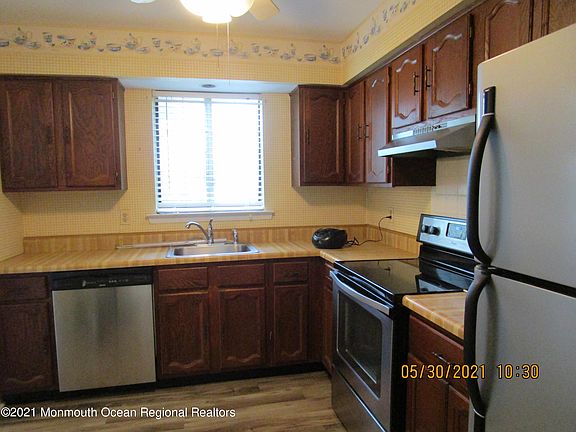 5th image of 4A Greenwood Ln