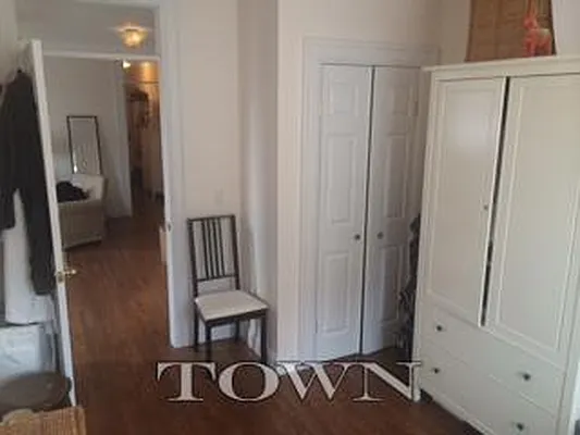 Rented by Town Residential | media 14