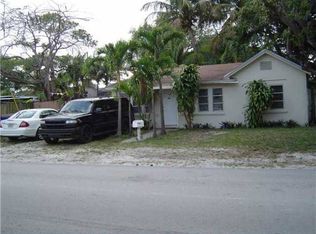 209 SW 11th Ave, Fort Lauderdale, FL 33312