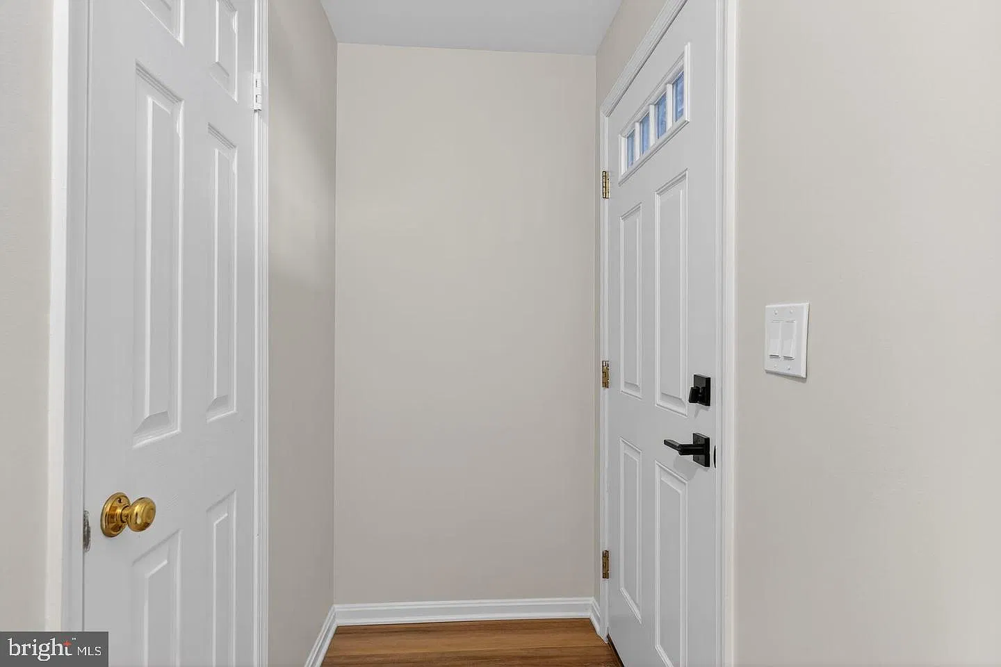 2 bed, 2.0 bath, 1090 sqft, $2,500 — Photo 3