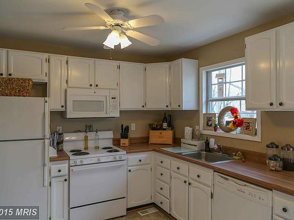 2nd image of 5155 Rosemary Dr