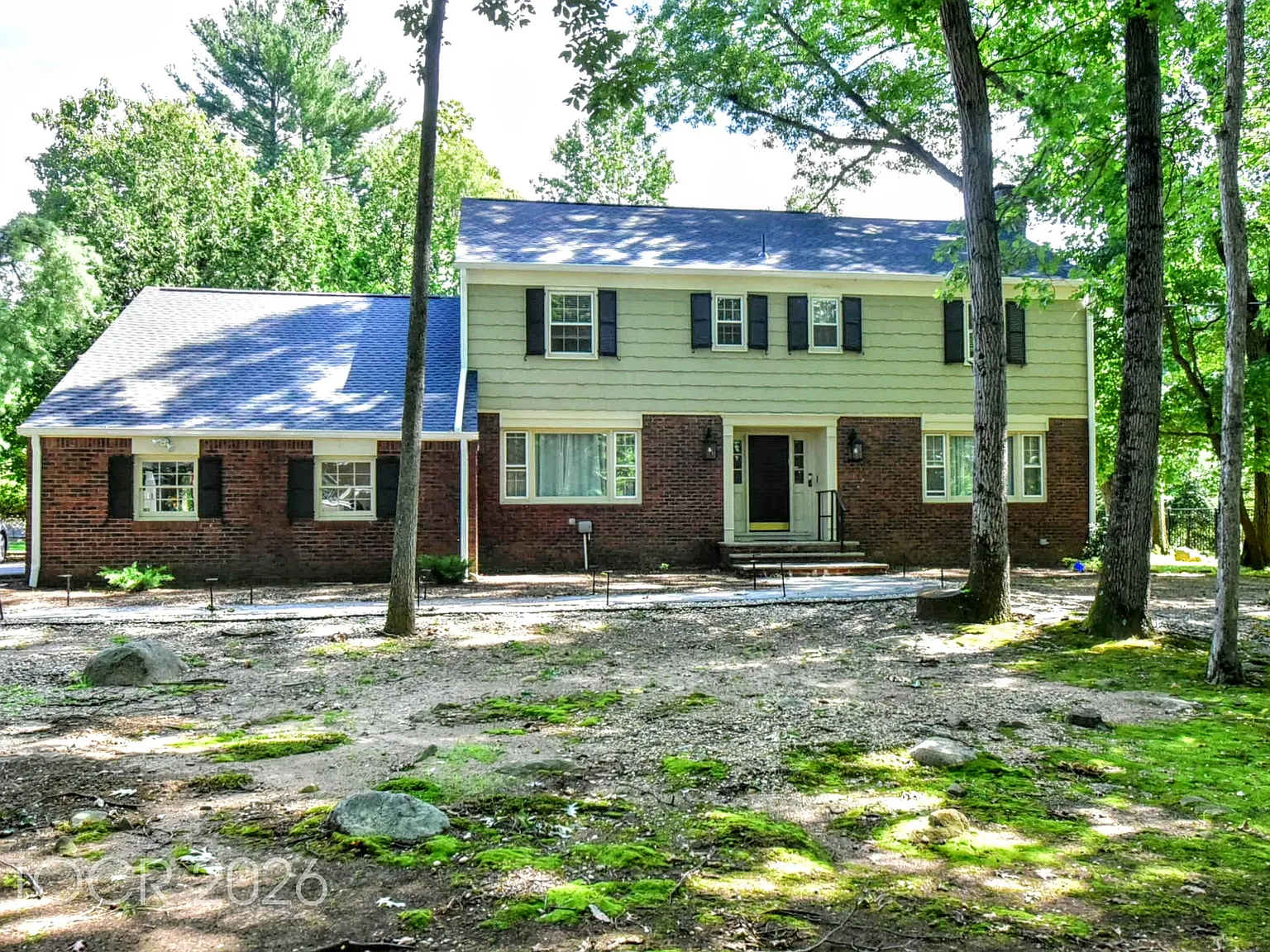 5 bed, 2.5 bath, $7,600 — Photo 1