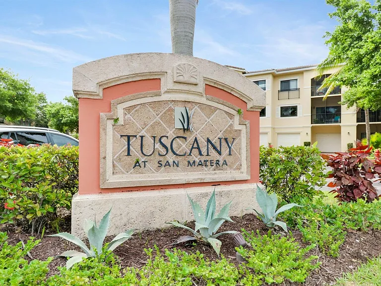 2916 Tuscany Ct #106 — Photo 2