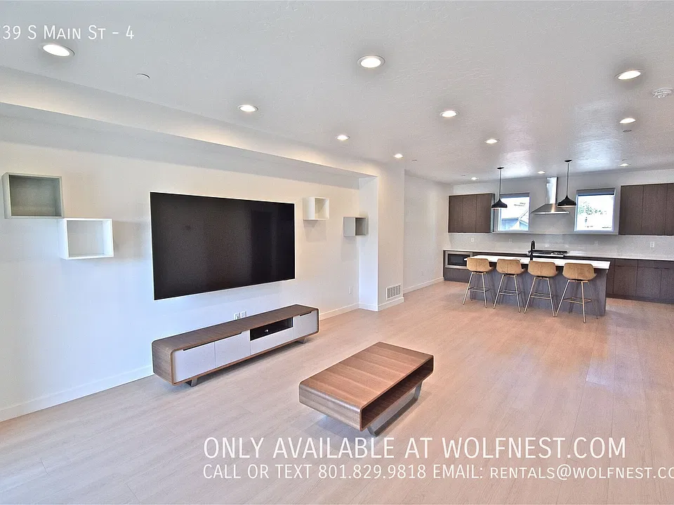 1739 S Main St #4