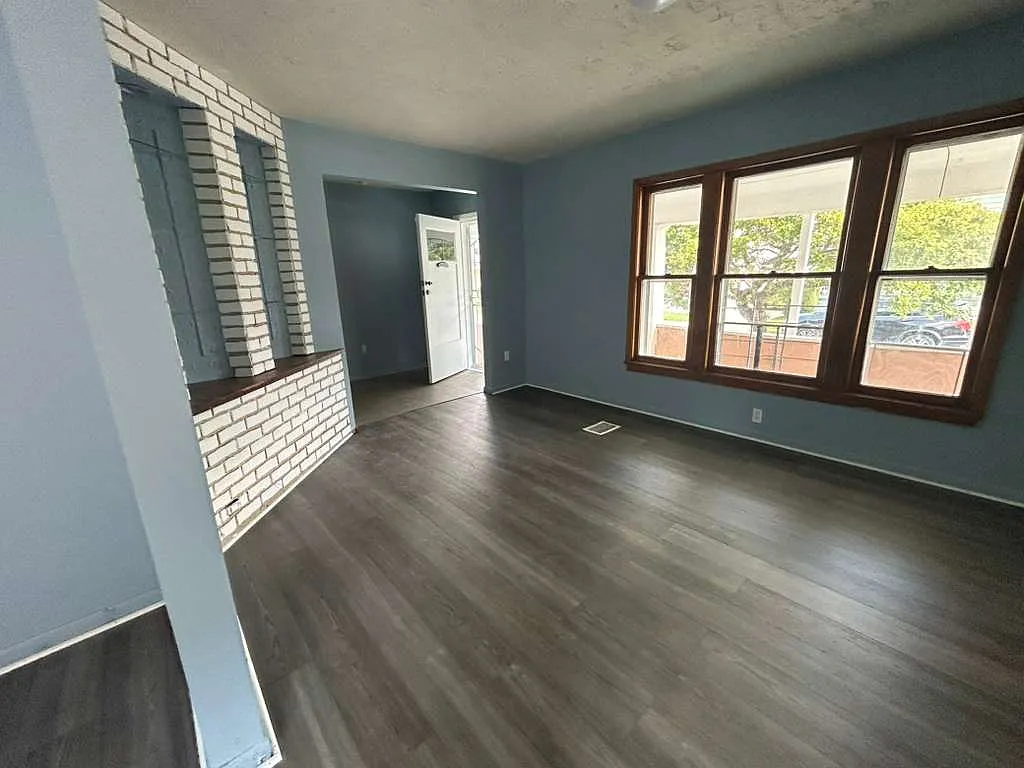 2 bed, 1200 sqft, $950 — Photo 4