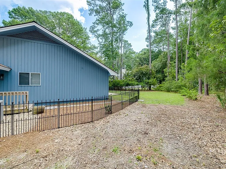 14 Hemingway Dr — Photo 37