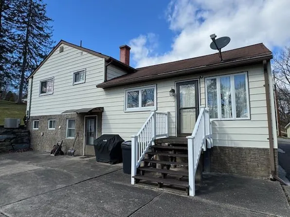 105 Wilmot Dr, Towanda, PA 18848