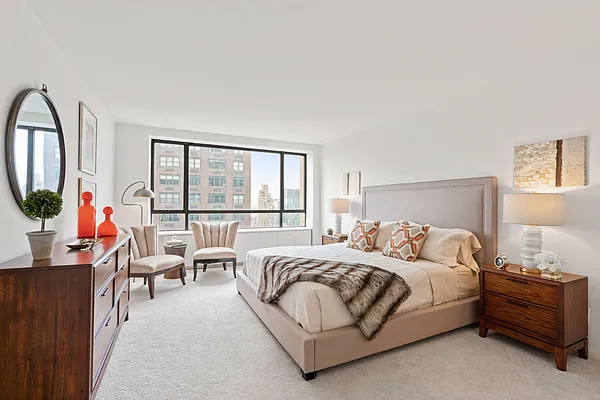 Sold by Compass | media 4