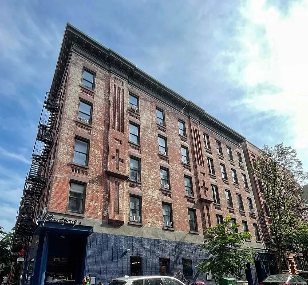 29 Bedford Street — Photo 1