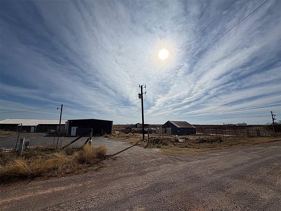 2nd image of 22024 E 1090th Rd