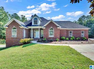 450 Glynn Hollow Cir, Columbiana, AL 35051