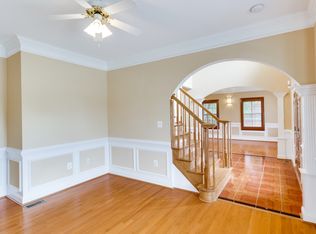 7004 Hickory Hill Rd, Falls Church, VA 22042