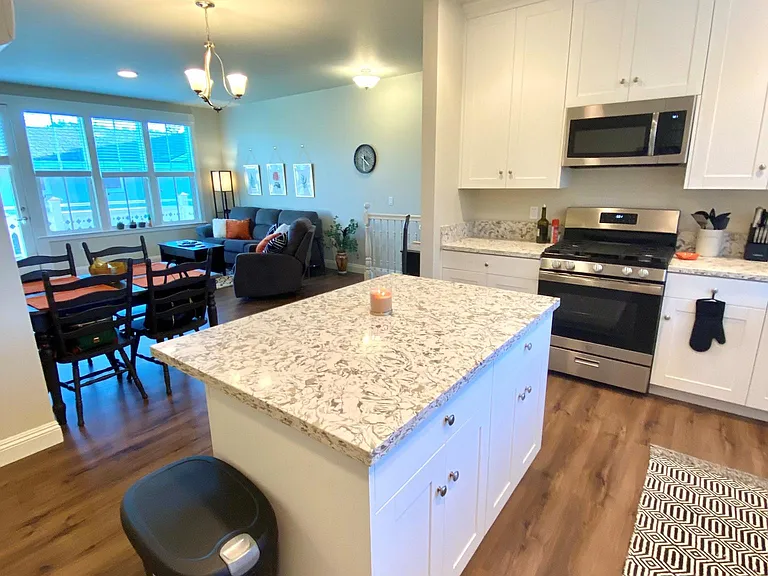 701 S Cloverdale Blvd #24 — Photo 12