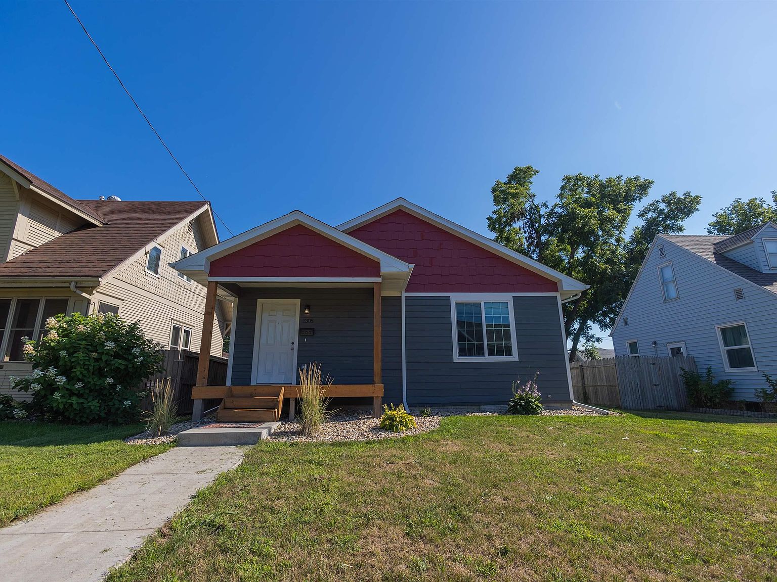 1305 E 8th St, Sioux Falls, SD 57103 Zillow