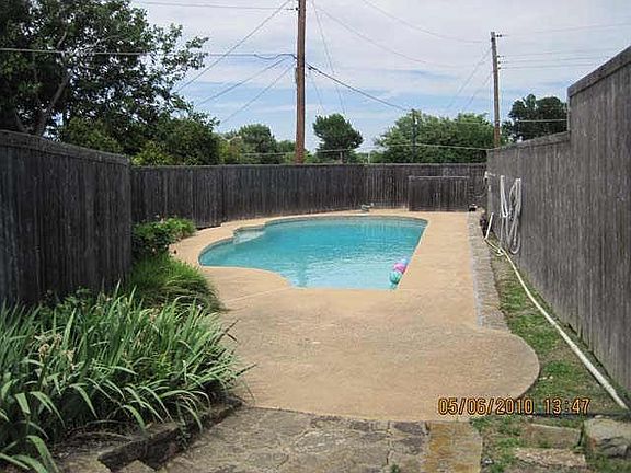 4th image of 2042 Cap Rock Dr