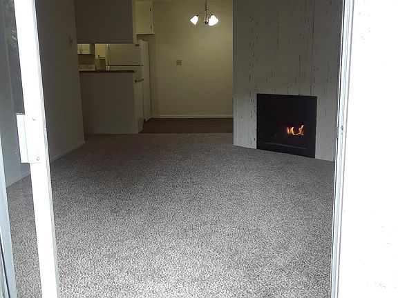 4th image of 1834 S Bentley Ave APT 307