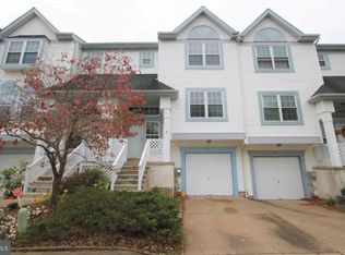 4002 Quaker Ct, North Wales, PA 19454