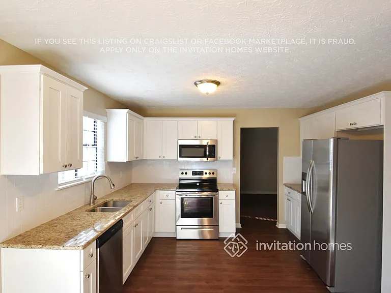 297 Phoenix Dr — Photo 4