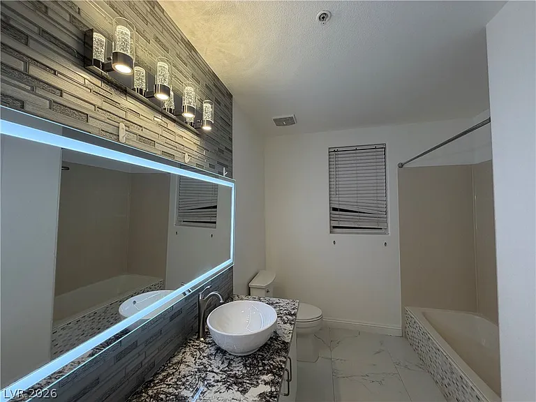 56 E Serene Ave #402 — Photo 7