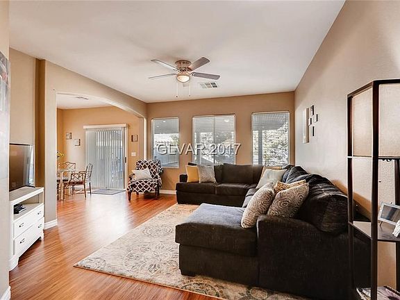 3rd image of 1018 Cove Palisades Dr