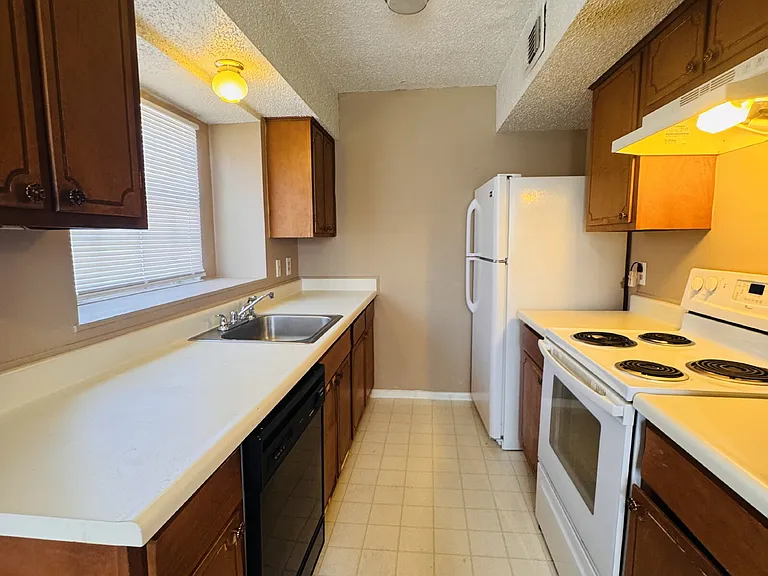 2901 Helena Ave #206 — Photo 9
