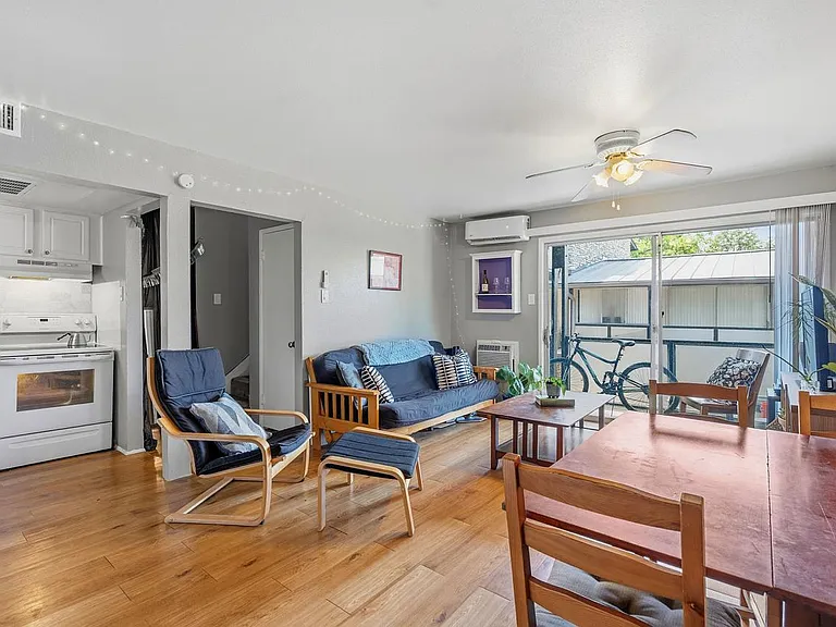 2910 Medical Arts St #211 — Photo 2