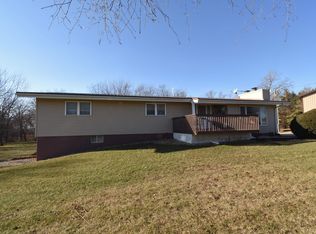 1739 Indiana Ave, Independence, IA 50644