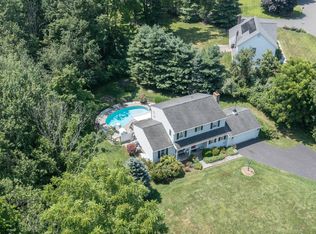 1 Guernsey Rd, Brookfield, CT 06804