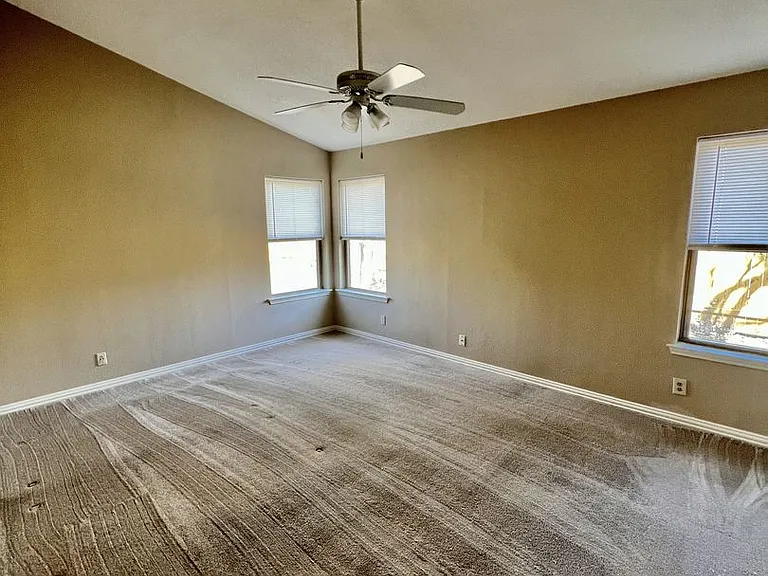 1101 Forest Oaks Path — Photo 21