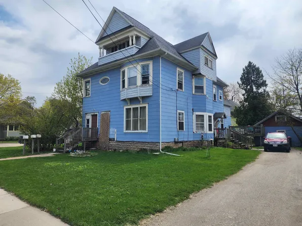 623 E Irving Ave, Oshkosh, WI 54901