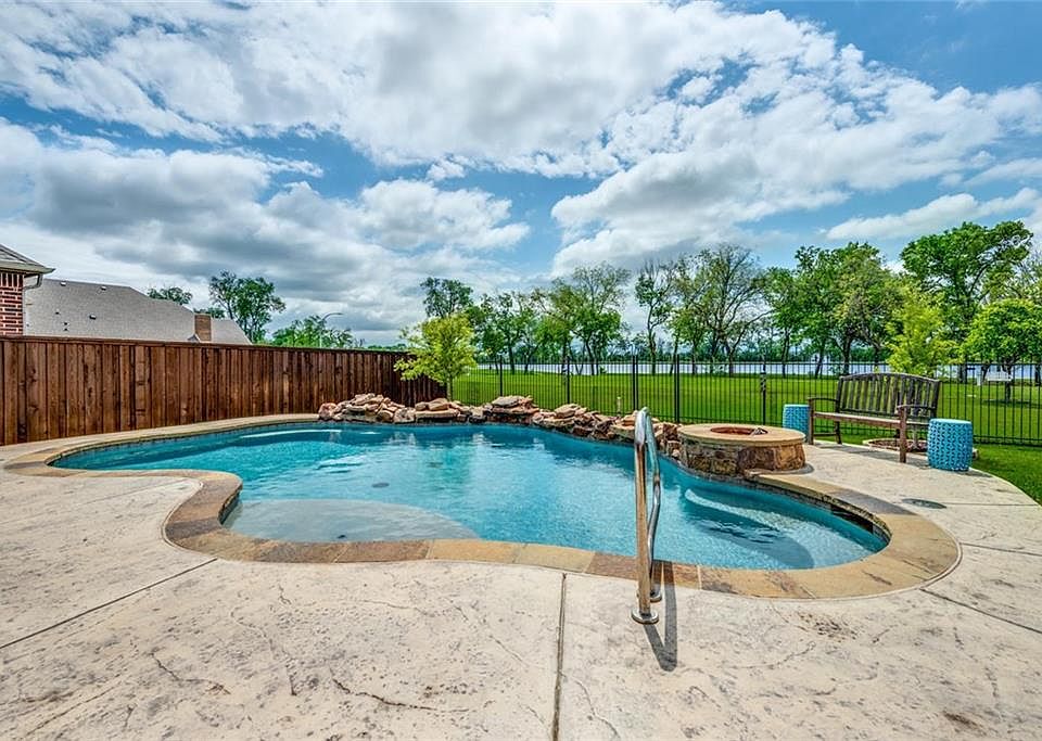 1st image of 9368 Wood Duck Dr