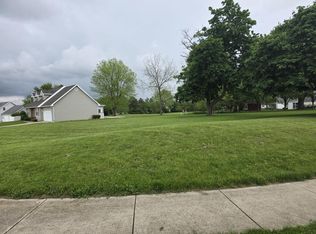 902 Tecumseh Dr, Saint Marys, OH