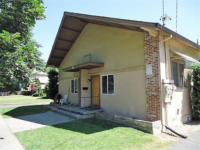 1st image of 1134 Magnolia Ave #D