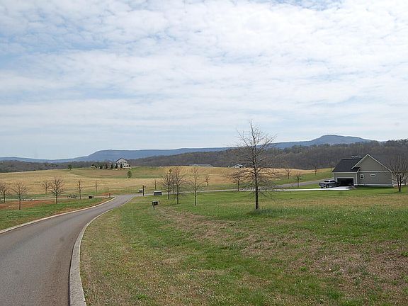 2nd image of 2 Riverbend Trl