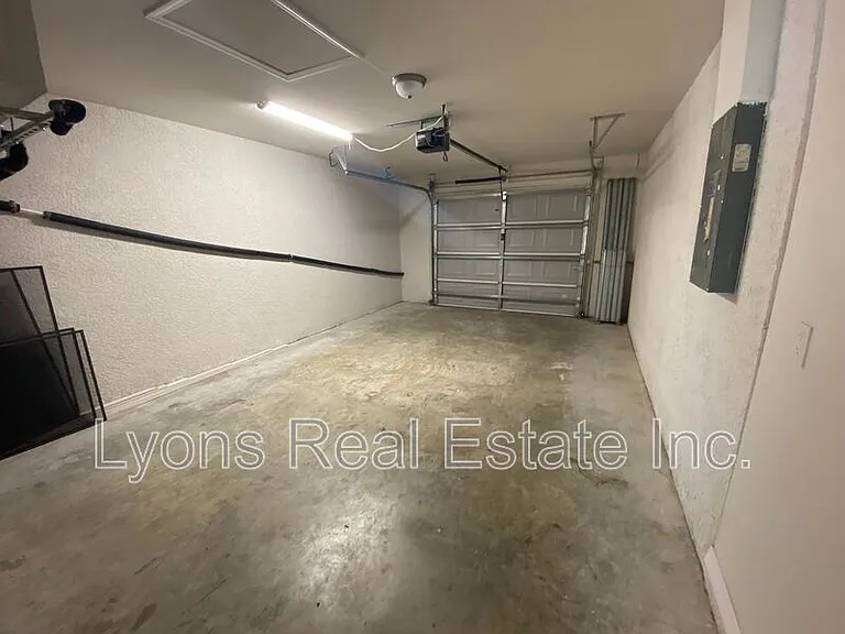 2941 Skyline Blvd — Photo 24